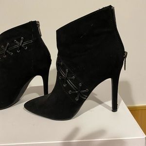 Guess Heel Bootie